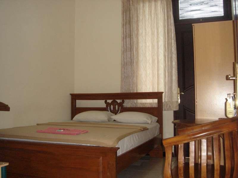 Hotel Paprica 1 Surabaya Esterno foto